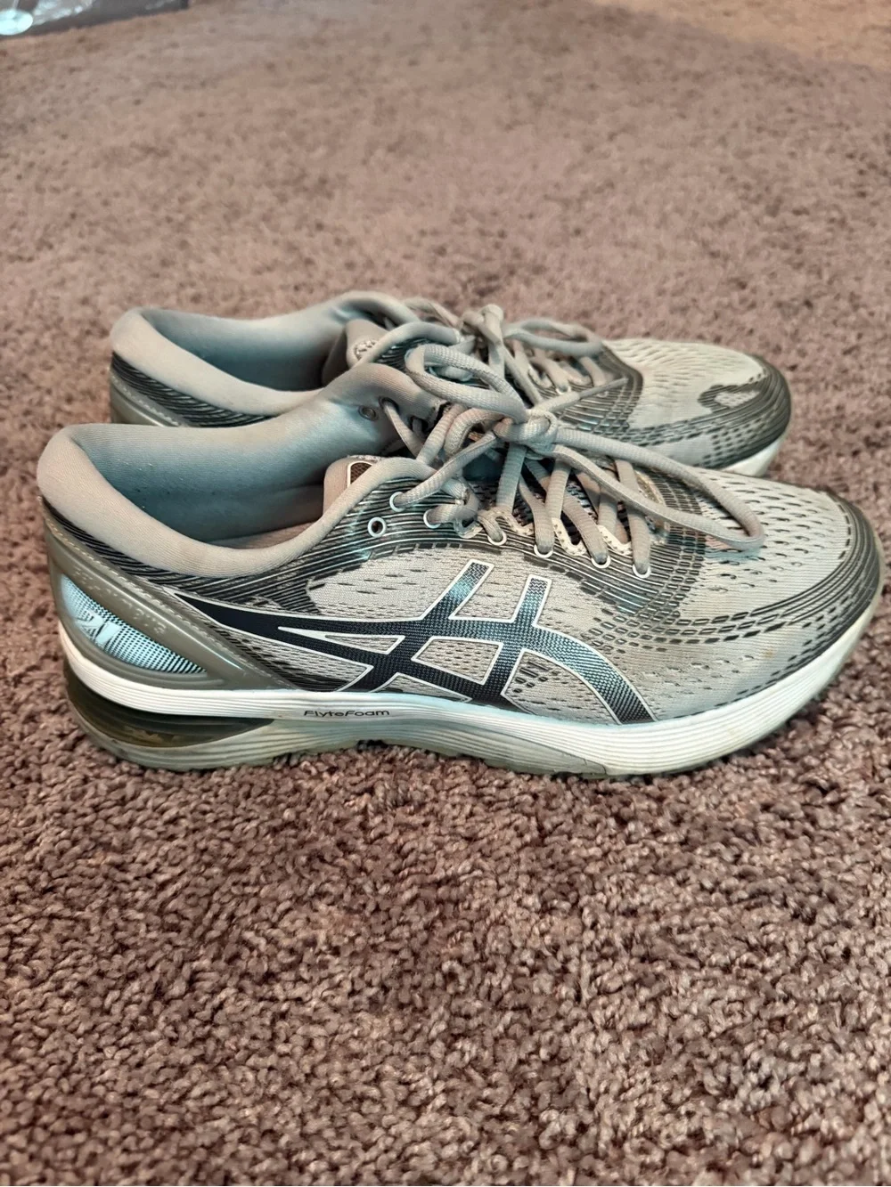 Asics Women's Athletic Shoes in Light Gray and Seafoam